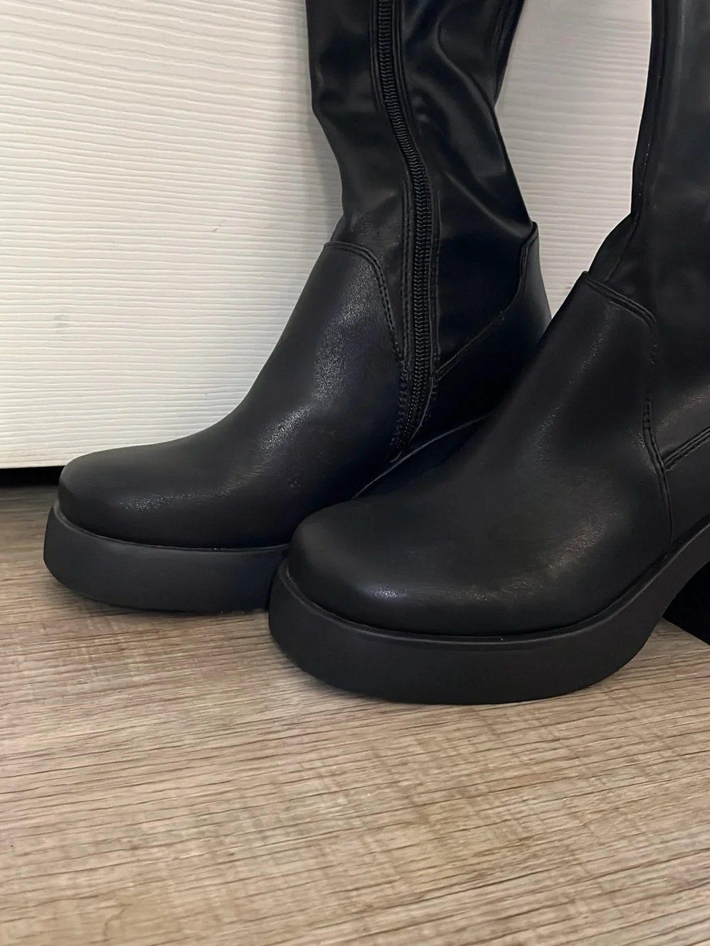 Steve Madden Berkleigh Boot 5.5 NWT
